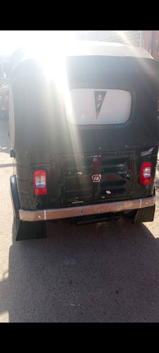 سلام عليكم تكتك للبيع موديل 18 أوراق المكان الكمالية السعر 3300و بيهة مجال بسيط رقم ***********
