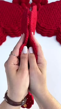 مفارش قلب • كروشيه • يدوي راقي