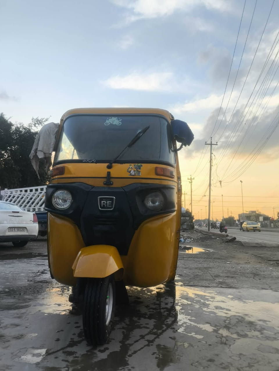 السلام عليكم ورحمة الله
تكتك للبيع موديل 21 شهر 3 رقم وسنويه نكليزي
مكينه بوشه وبستم فقط 
كشر معمره دوس وبيها لغد مروشه الطاسه فقط ولباقي موضح بل صور السعر 7100 وبيها مجال مكاني بغداد الشماعيه شراي اتصل ***********
