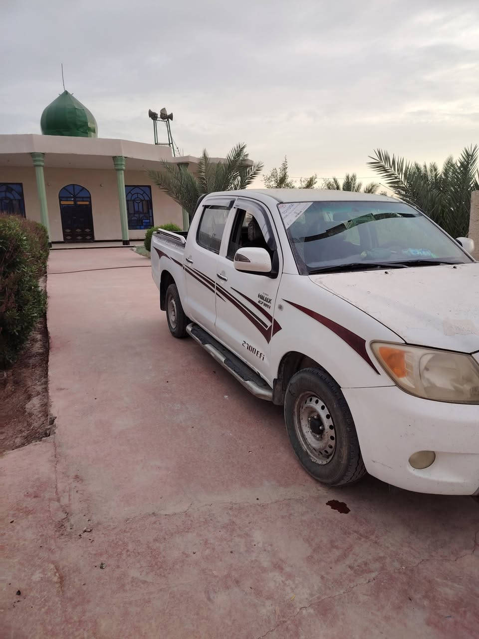 سلام عليكم فلاونزه للبيع 2007سياره خير من الله جاهزه بسمي رقم قادسيه سعر 130بيه مجال قليل حك الجيه بيع فقط ***********
