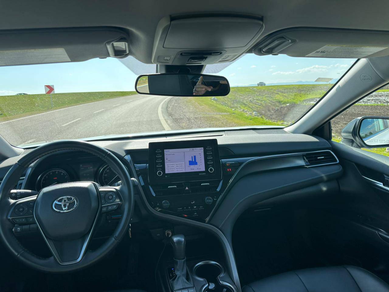 تۆیۆتا کامری مۆدێل 2024 مواسەفات SE
تەنها 21 هەزار مایل رۆشتوە
کامێرە 
خەتی جادەو رادار سێ مۆدی لێخوڕین
کوشن جلد حاسە دیاری کردنی خێرای
یەک پارچەی بۆیاخە تەنها بۆنید 
بەبێ ناوگرتن چرکەی تیانیە

سعر : داوای بکە لە کۆمێنت ڕاستەوخۆ بۆت دێت 🤖 

ڕەقەم و سەنەو تازەیە بەناوی خۆمەوەیە 
چوار تایەو ویلی لۆکی لە ژێرە

بۆ زانیاری زیاتر پەیوەندی بە 

***********
