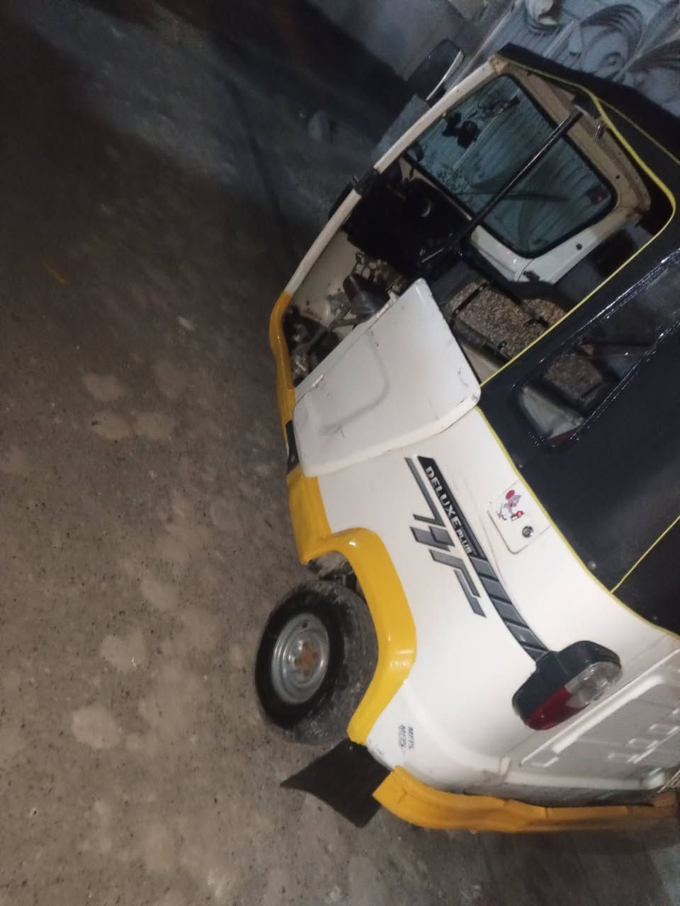 السلام عليكم تي في اس  موديل 21 رقم بغداد  نكليزي هزة جديده السعر 6 وبيها مجال‏‏‪***********‬‏
