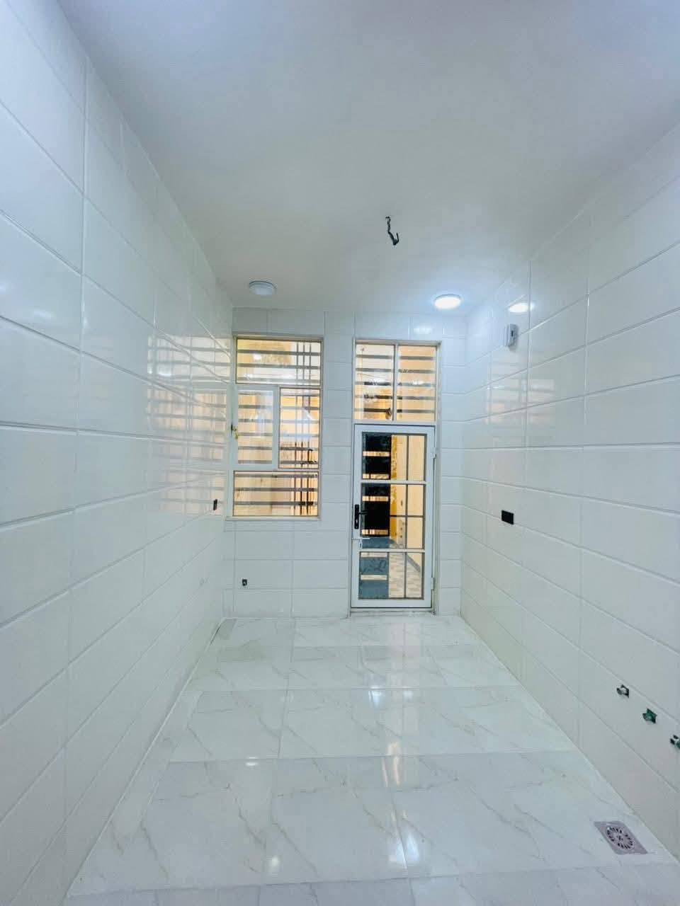 بيت للبيع المساحه 100متر مربع خلف سكلت الكرعاوي مكان راقي اسعر 49وبي مجال
مكان حلو البيت طابو زراعي سند 25 اساس وسقف صب كونكريت 
بناء طابوق جمهوري  تبليط اناره ليليه 

للستفسار ***********.    يوجد وتساب
