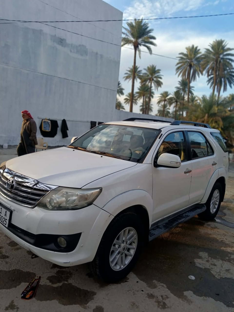 فورجنل موديل ٢٠١٢ مكينه ٢٧٠٠ مكفول ماشيه ٢٠٠ السعر ١٨٠ رقم بغداد للتواصل على الرقم ***********
