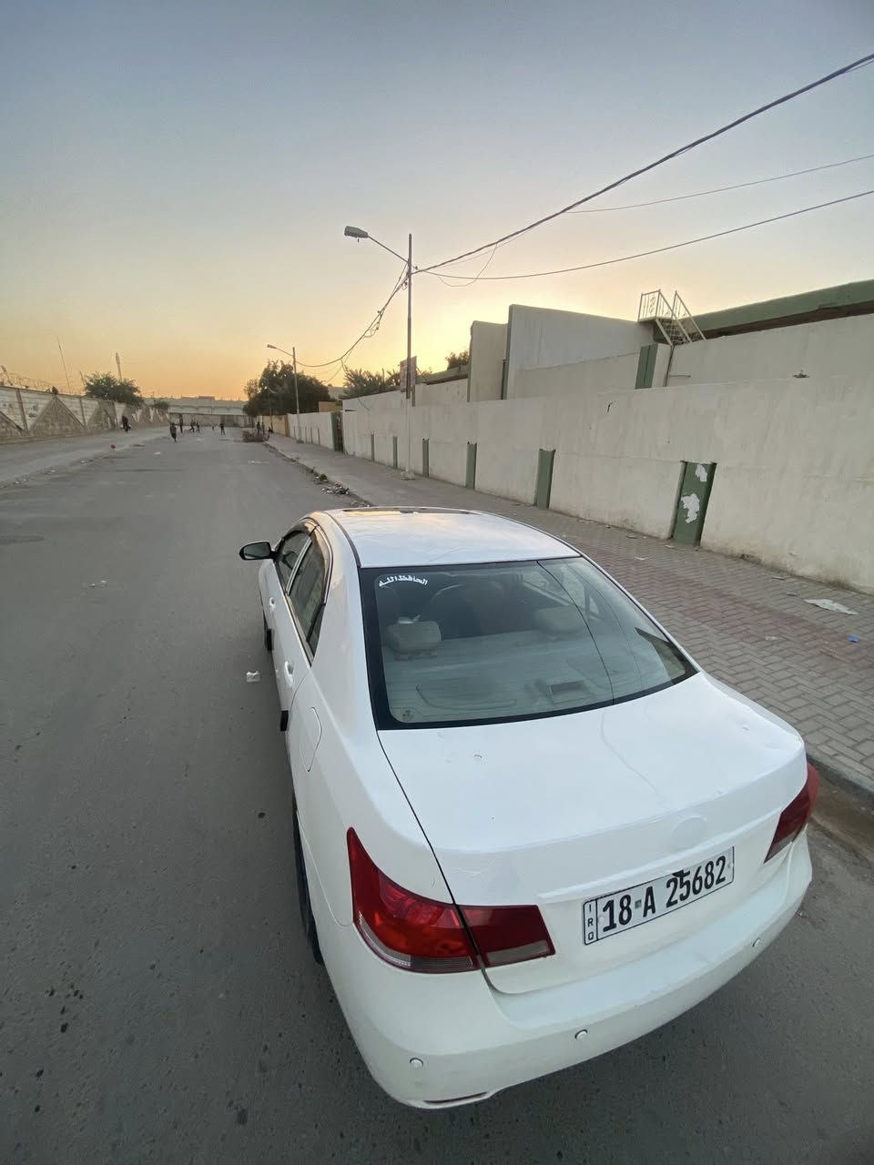 سلام عليكم بي وي دي 2012 بصمه سياره كامله للاخير گير قبل اسبوع شديته بعده بالضمان مكينه خير من الله صدر شاده جديد تبريد ثلج السياره فتحه كشنات جلد كير أوتوماتيك شاشه السعر 53 و بيها مجال مكاني بغداد مدينه آلصدر رقمي ***********
