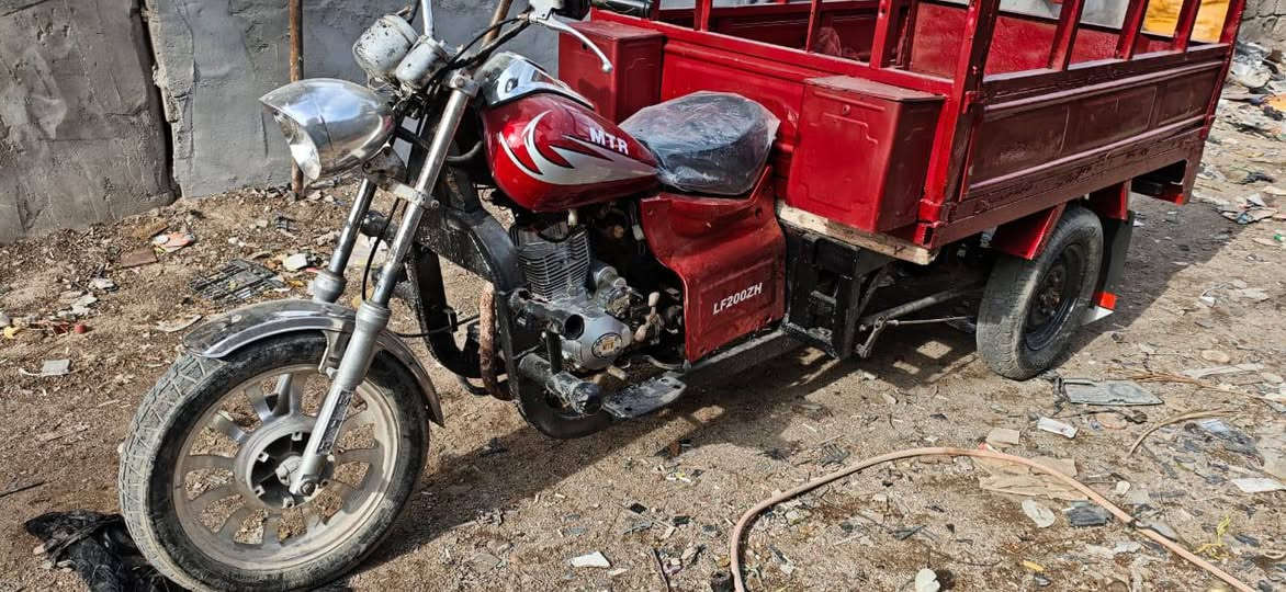 مكلف بالنشر هذا رقم راعيه ‏‪***********‬‏ 
ستوته جديده توه معمرة شرط المكينه بعدة بدهن الشركة كهربائيات كله شغالة مكانه خور الزبير قريب للشقق
