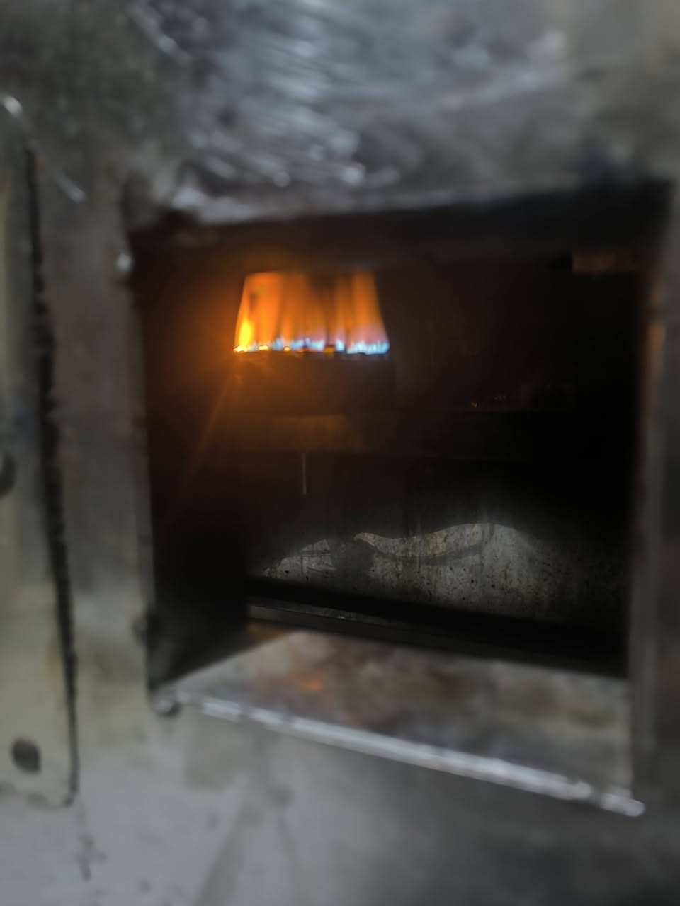 طباخ. متانة. قوية. تفيد. المطاعم المتنقلة والمواكب. جدا. مفيد. بيه. شروخ. جدا. قوية. تكدر. تنقله. من مكان ل. مكان بكل سهولة. وايضا. قلاية. جديدة


**إذا كنت صاحب هذا الإعلان وتريد حذفه لأي سبب، رجاءا أرسل رسالة إلى الدعم الفني**