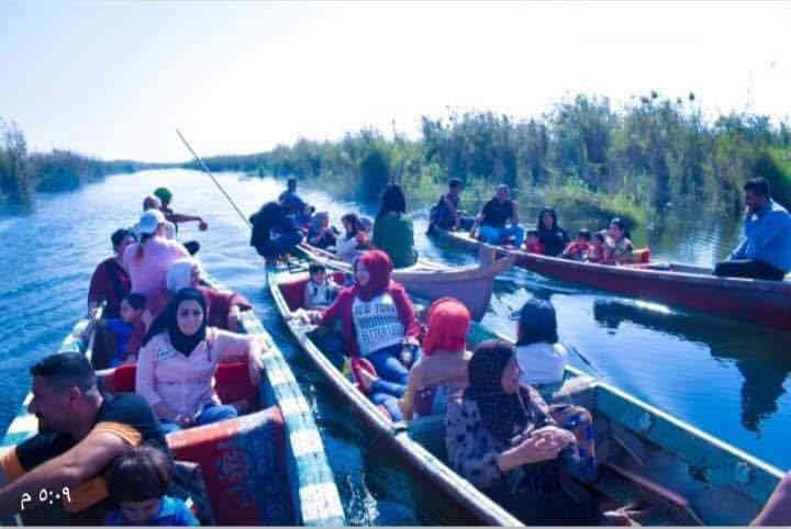 #رحلة_الأهوار_يوم_الجمعة   😍
الأنطلاق الجمعة 7 صباحاً 
جولات سياحية داخل الاهوار بالمشاحيف والزوارق 
سعر النفر )10) الف
🥰🥰🥰🥰🥰🥰🥰🥰🥰 
سارعو بلحجر قبل اكتمال لعدد 
***********
***********
كوت شارع النسيج الشارع الخدمي حي سلام
