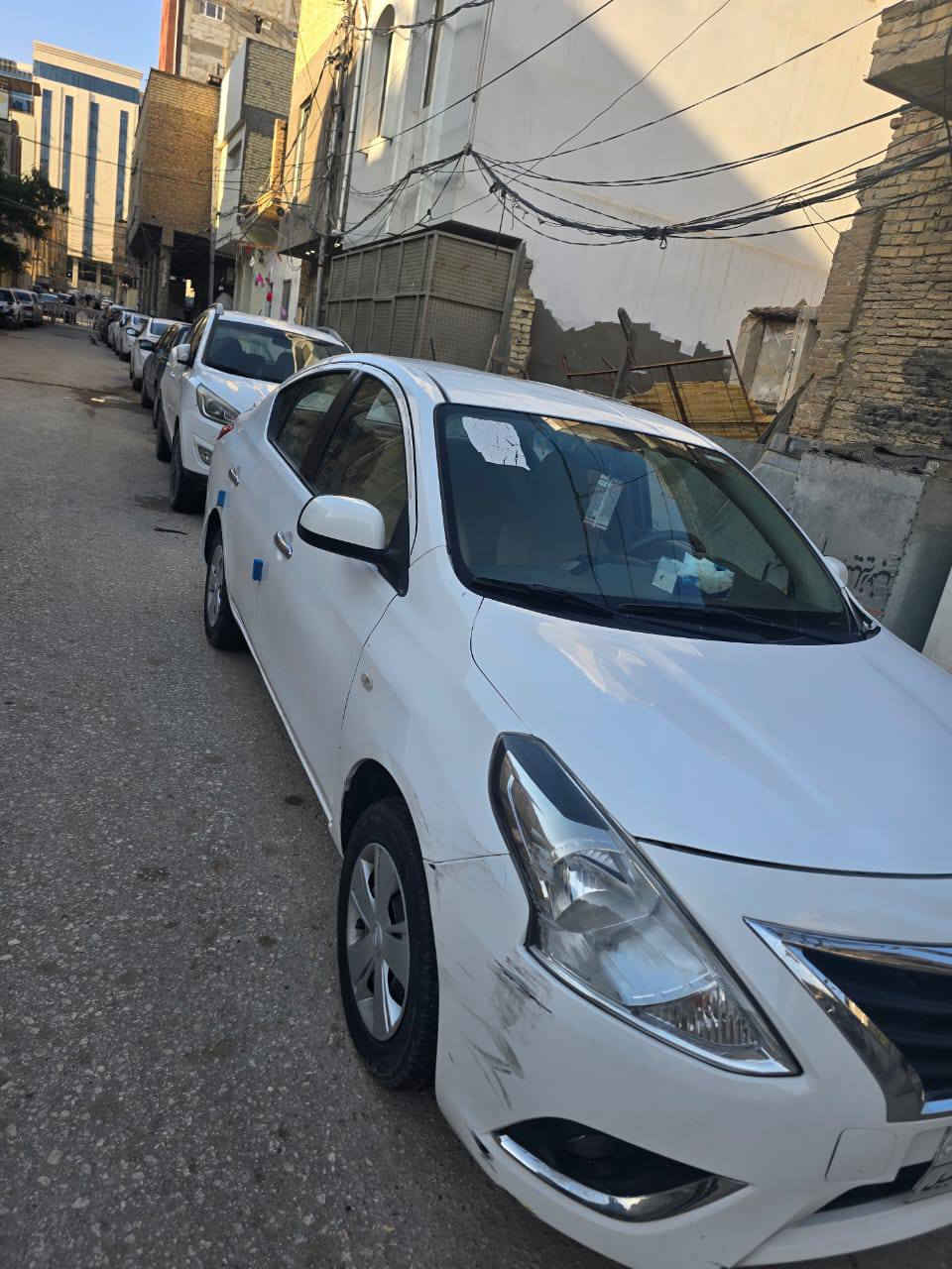 السياره للبيع
موديل 2018
بيها قطعتين صبغ وبارد 
العنون النجف شارع المدينه 
للتواصل ***********
السعر 90وبيها مجال
