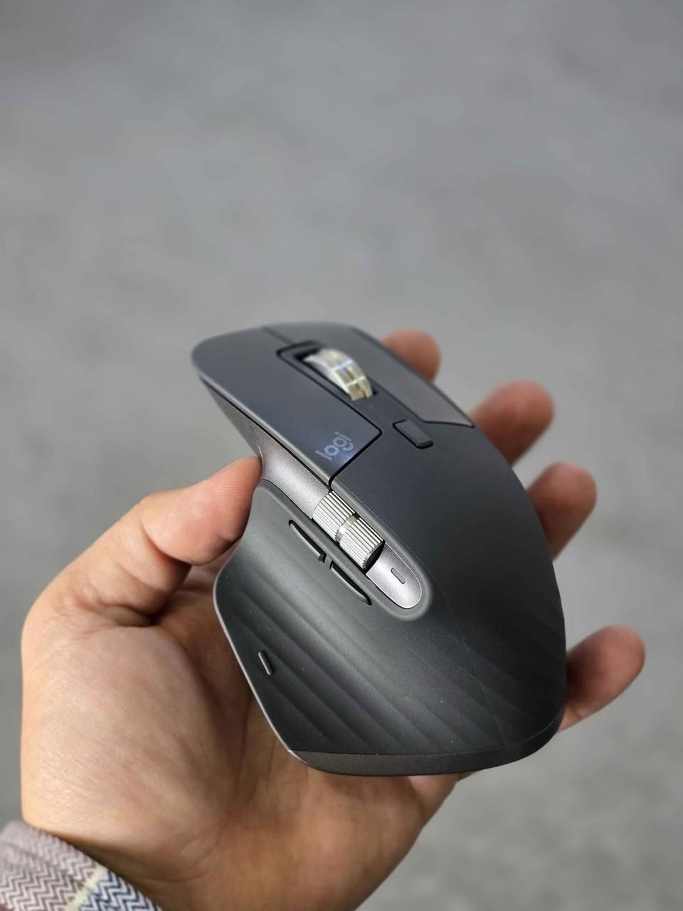 ماوسی Logitech MX Master 3S تەنها ١ ڕۆژ بەکارهاتوە ڕێک لۆکە 160.000 لە سلێمانیم گەیاندنیش هەیە السليمانية, العراق


**إذا كنت صاحب هذا الإعلان وتريد حذفه لأي سبب، رجاءا أرسل رسالة إلى الدعم الفني**