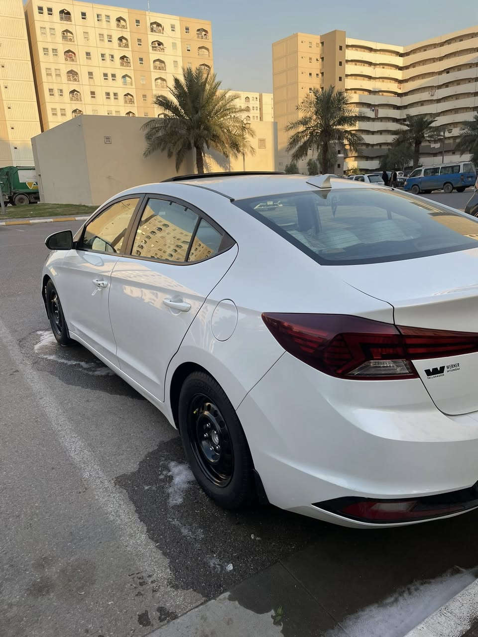 السلام عليكم
النترا 2020 معوقين ب٢٠٢٧ تنفك

حادثها خسفة بالقمارة وباب خلفي بدون صبغ

مواصفات

فول١/١

بصمة

سلايد

كاربلي

رادارات 

نقطة عمياء

شاشة جبيرة

مدوشمه عام سياره

وباقي المواصفات المعروفة

السيارة خير من الله صدر محرك كير تايرات

السعر 140

للاستفسار ***********
