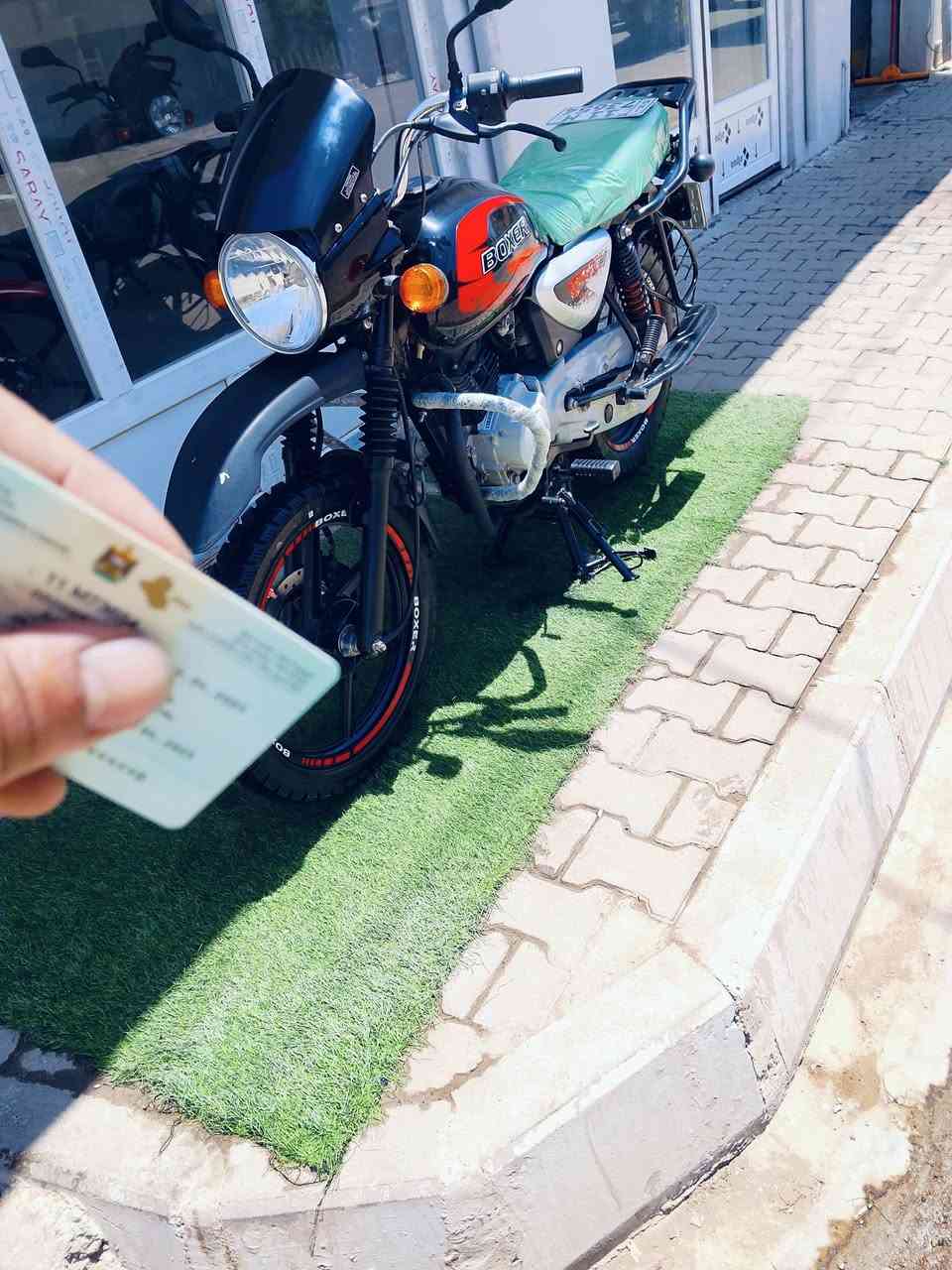 السلام عليكم ورحمه الله وبركاته دراجة نارية بوكسر موديل 22نازلة بل ٢٣ مرقم كامل انكليزي بغداد ١١ تحويل ثاني يوم إذ تريد كفالة عامة من كلشي مكينة خير من الله الشراي يتصل ويدلل ويتساب موجود *********** اتصل ودلل كلبي الشراي جبلي هندي
