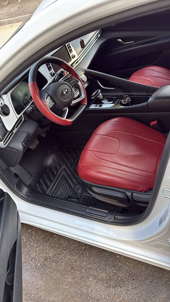 السلام عليكم النترا موديل 2024 ماشية 23 الف كفالة عامة من كلشي رقم اربيل اب اسمي عليها تريب كاملة من كلشي سعرها 141 وبيها مجال مكاني بغداد الاتصال ***********
