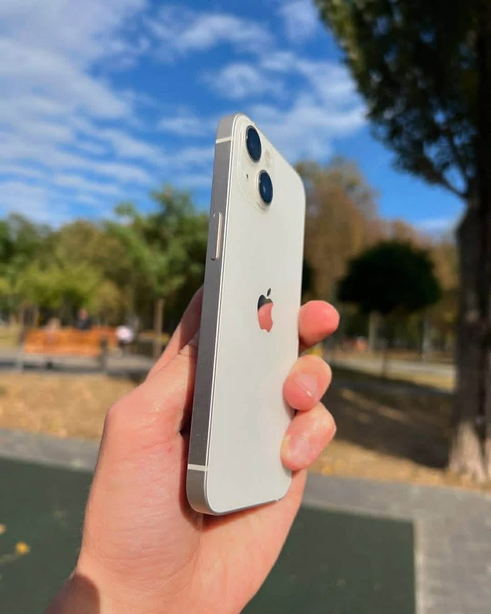 السلام عليكم ايفون 13 عادي لون ابيض 

جهاز مبدل بي بطاريه قطعه اصليه من ابل بعده بل ضمان 
ونسبه حقيقيه 
جهاز ماستر عربي شرق اوسط 
دبل خط دبل خط 
بطاريه 100 
ذاكره 128 
مكاني حله مركز ***********
