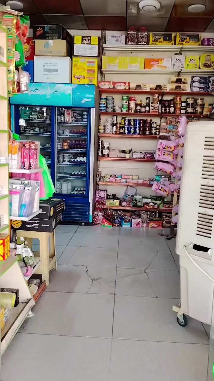 بسم الله الرحمن الرحيم 

محل كامل للبيع بلدروز حي العصري مقابل متزه حي العصري جديدة مجاور فرن حي العصري رقم الهاتف واتساب، ***********....
