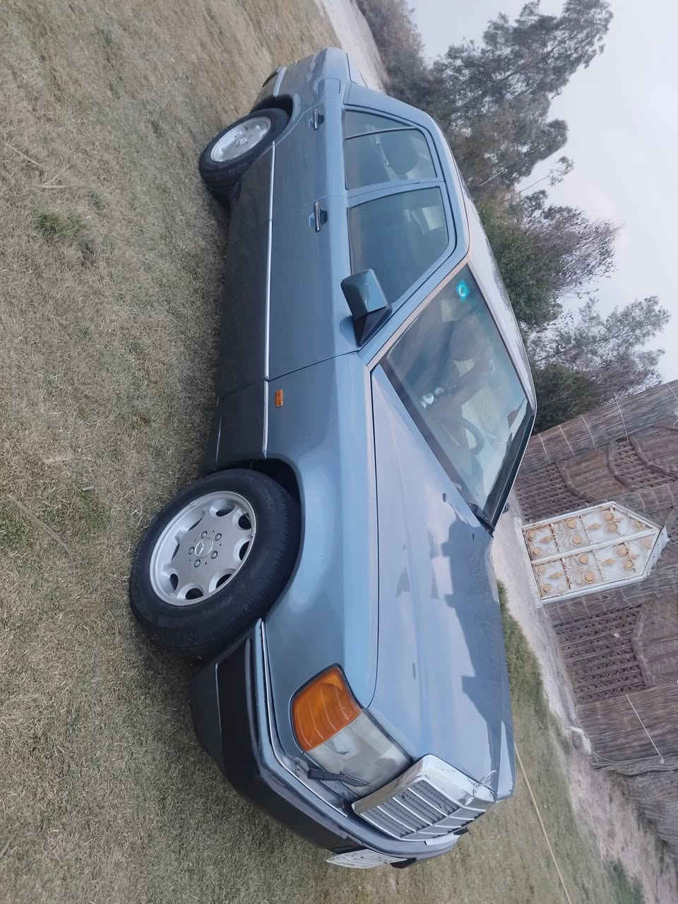 مارسيدس دب للبيع موديل 91 رقم بغداد مشروع وطني سنويه لل27 مكينه 2500 قواعد دبل ابلاد حداديه وتخم تاير جديد كهربائيات شغاله تبريد شغال سياره نضيفه وجاهزه السعر 55 مكاني الناصريه الغراف 
*********** واتساب 
***********
