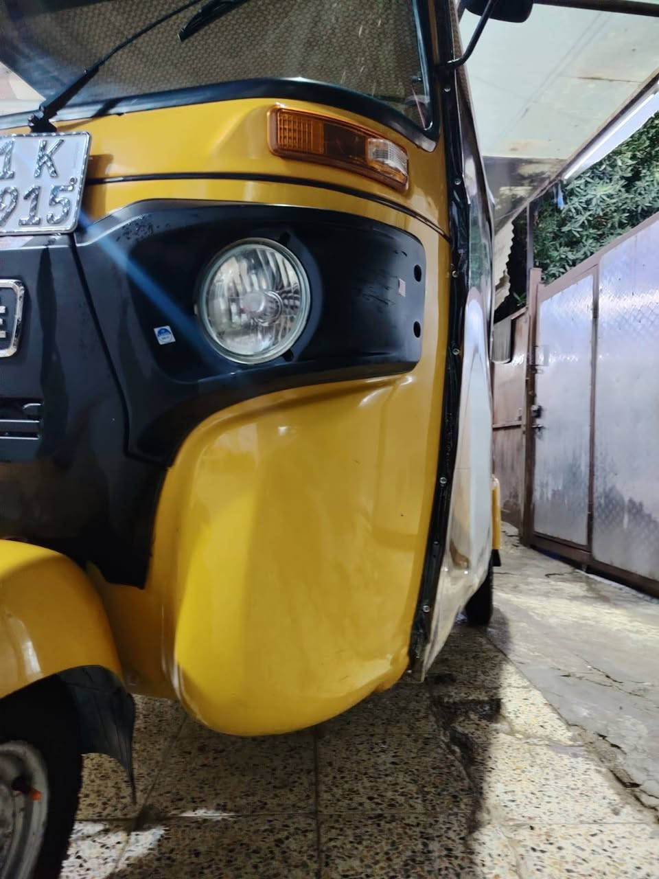 ***********
٢١ هزه جديده رقم بغداد بسمي 
جاهزه كبل للشارع 
السعر ٧و٨٠٠ وببه مجال 
مكان بغداد الكماليه
