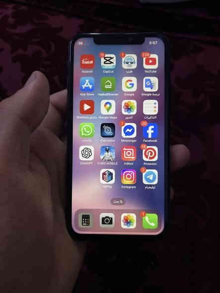 ايفون X ذاكرة 256 بطارية 93 
🔵السعر 100 
الاشياء المبدلة بي شاشة وبطارية اصلية 
بي مشكلة بصوت السماعة الداخلية مال اتصال والخارجية سعر تصليحهم 20 الف عند أي محل موبايلات ونضيف مابي شخط استعمال بيت 
مكاني بغداد حي اور
واتساب ***********
