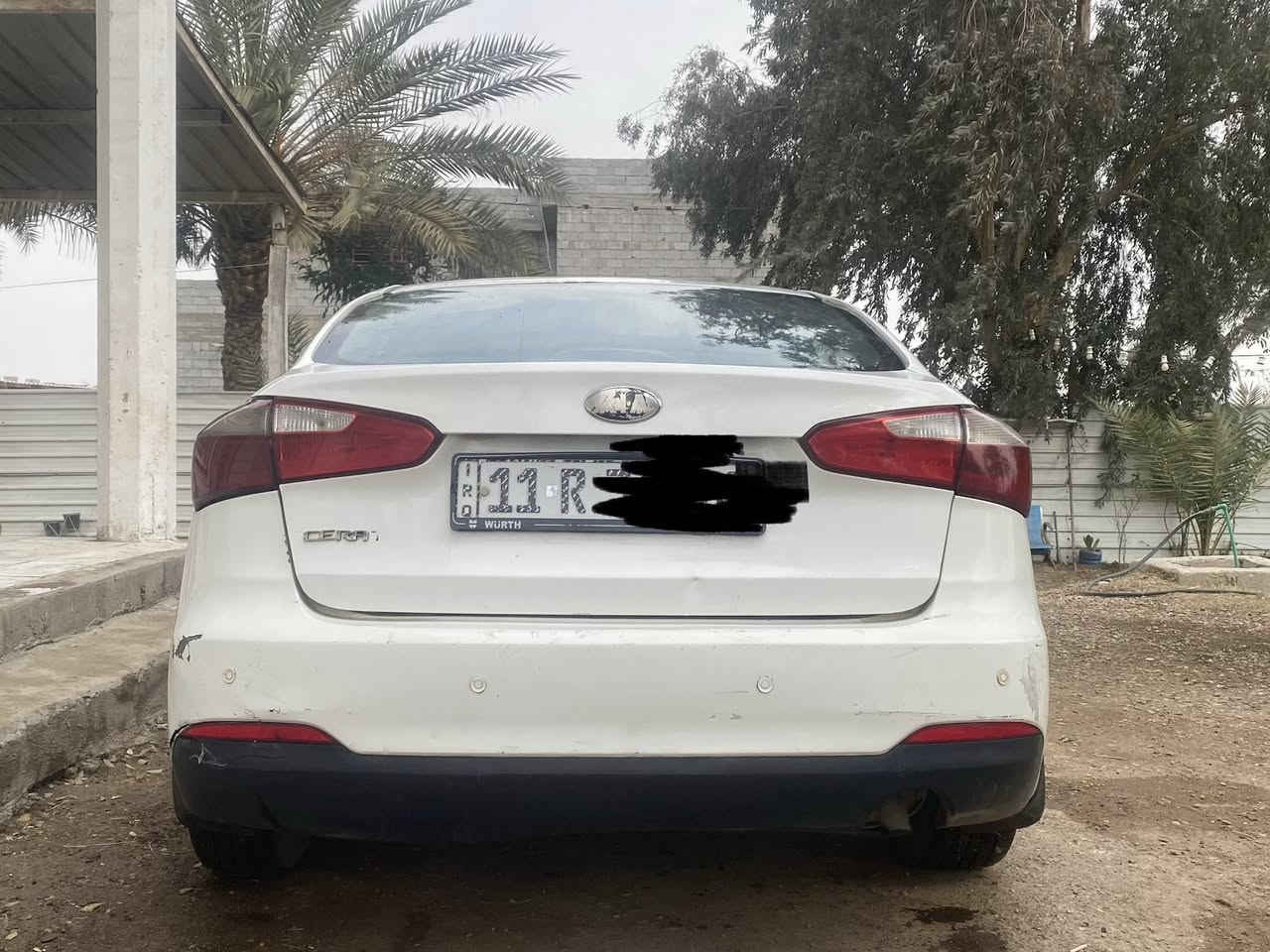 سلام عليكم  سيارة كيا سيراتو مديل 2014 السيارة نضيفة خليجي بيه ضرر موضح بلسونار السعر 115او بيه مجال للاستفسار الاتصال على***********متواجد على الواتساب
