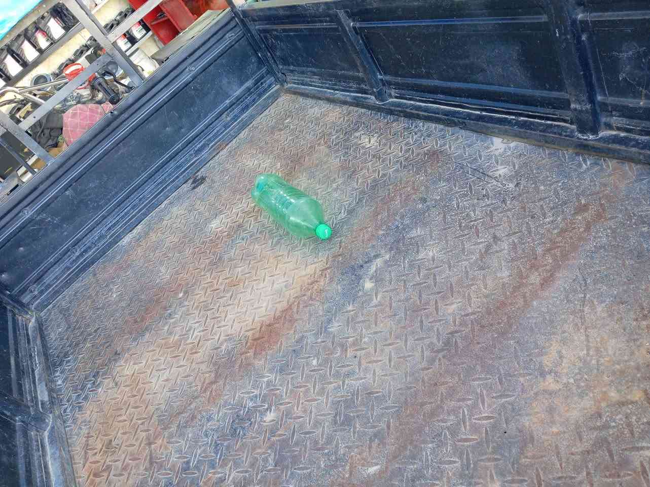 سلام عليكم عندي هاي ستوته للبيع موديل 2016محرك 24حيل صافي ركبه شرط كهربائيات كلها شغاله سلف بيهاشويه تصفيه الحيم بلبودي مبينات بصفحه اسعر 825مجالهاقليل ملاحظة مكاني كركوك الاتصال على الرقم ***********) *********** دأمن وافق
