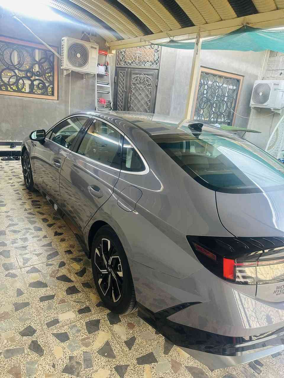 سوناتا مديل ٢٥ رقم اربيل بسم شركه تحويل او وكالة ماكو اي مشكله لو سموكي وارد امريكي جاملغ سرقه وبنيد مصبوغ بدون ارباك بدون اي دواخل فول عده فتحه ماشيه ١٠ الاف بعدهي زيرو سعر ١٩٧ وبيه مجال قليل ***********
