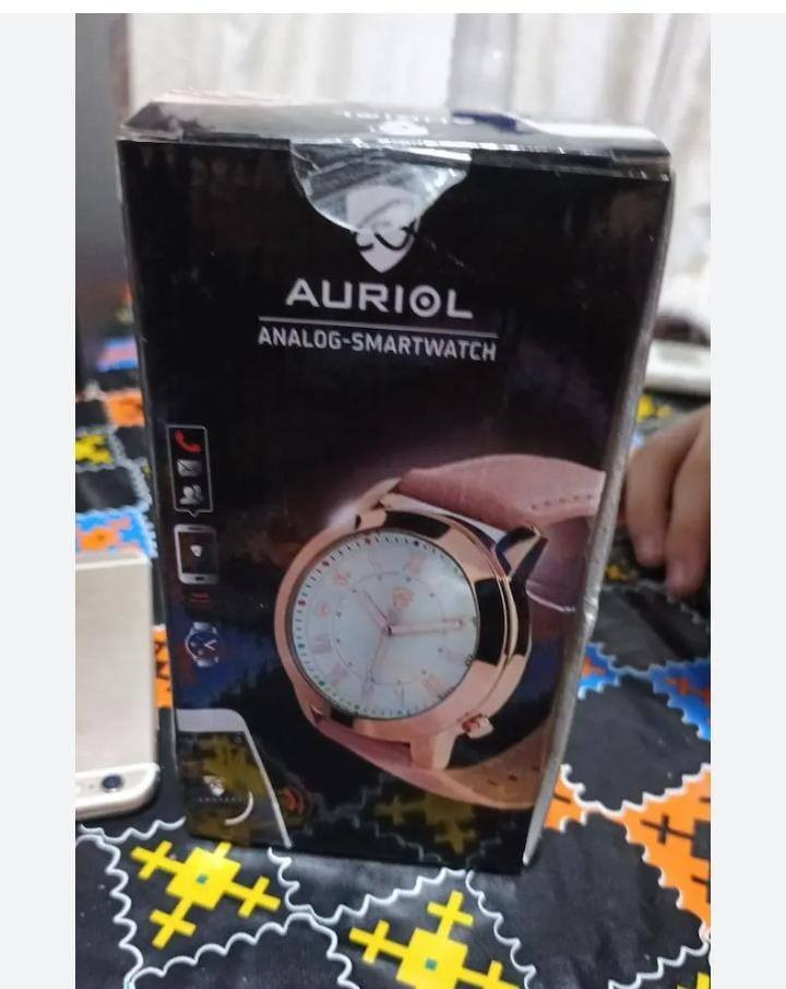 ساعه نسائي لون وردي اكترونيه تناضرية تربط ع موبايل وتلقي اشعارات ومكالمات ساعه جدا راقيه السعر 12 ع اول تم التوصيل لجميع المحافظات العراق 3 الف..


**إذا كنت صاحب هذا الإعلان وتريد حذفه لأي سبب، رجاءا أرسل رسالة إلى الدعم الفني**