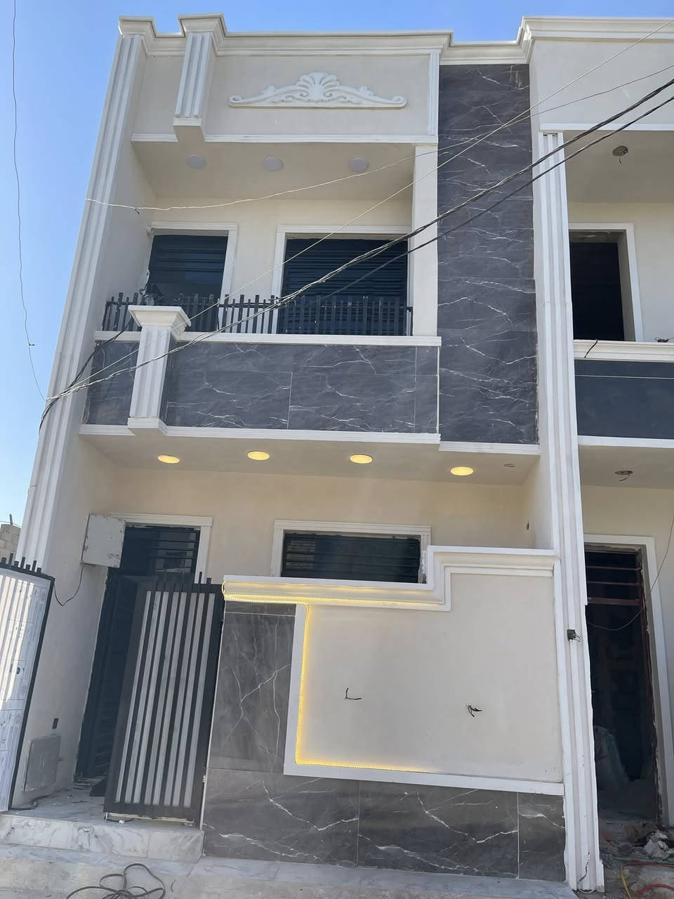 بسعر ٤٨ مليون وبيهن مجال
خمسينات تونات للبيع

السلام عليكم ✋

🏤دور  للبيع مساحه 50متر 2غرف نوم بناء بلوك و طابوك 

يحتوي ع صاله وغرفة ومطبخ وحمام وحولي كبير  

الطابق الثاني يحتوي ع غرفة نوم عدد2 

يتوفر كافة الخدمات ماء وكهرباء

صنف الاارض طابو زراعي سند 25 حق التصرف 

الموقع منطقة الدوانم قرب شارع العام منطقة الدوانم  للاستفسار اتصل 👇

*********** يتوفر واتساب📞 📞

 او زورو موقعنا في منطقة الدوانم ع شارع الرئيسي مقابل تل اسود الرافدين للعقار
