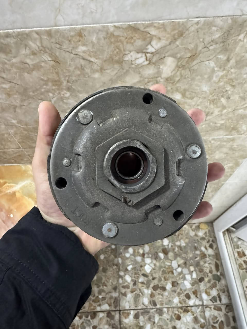 السلام عليكم شباب كلج خلفي ماكس ١٤٠ تفصيخ بلاد سعرة 35 الف مكاني مدينة الصدر ***********
