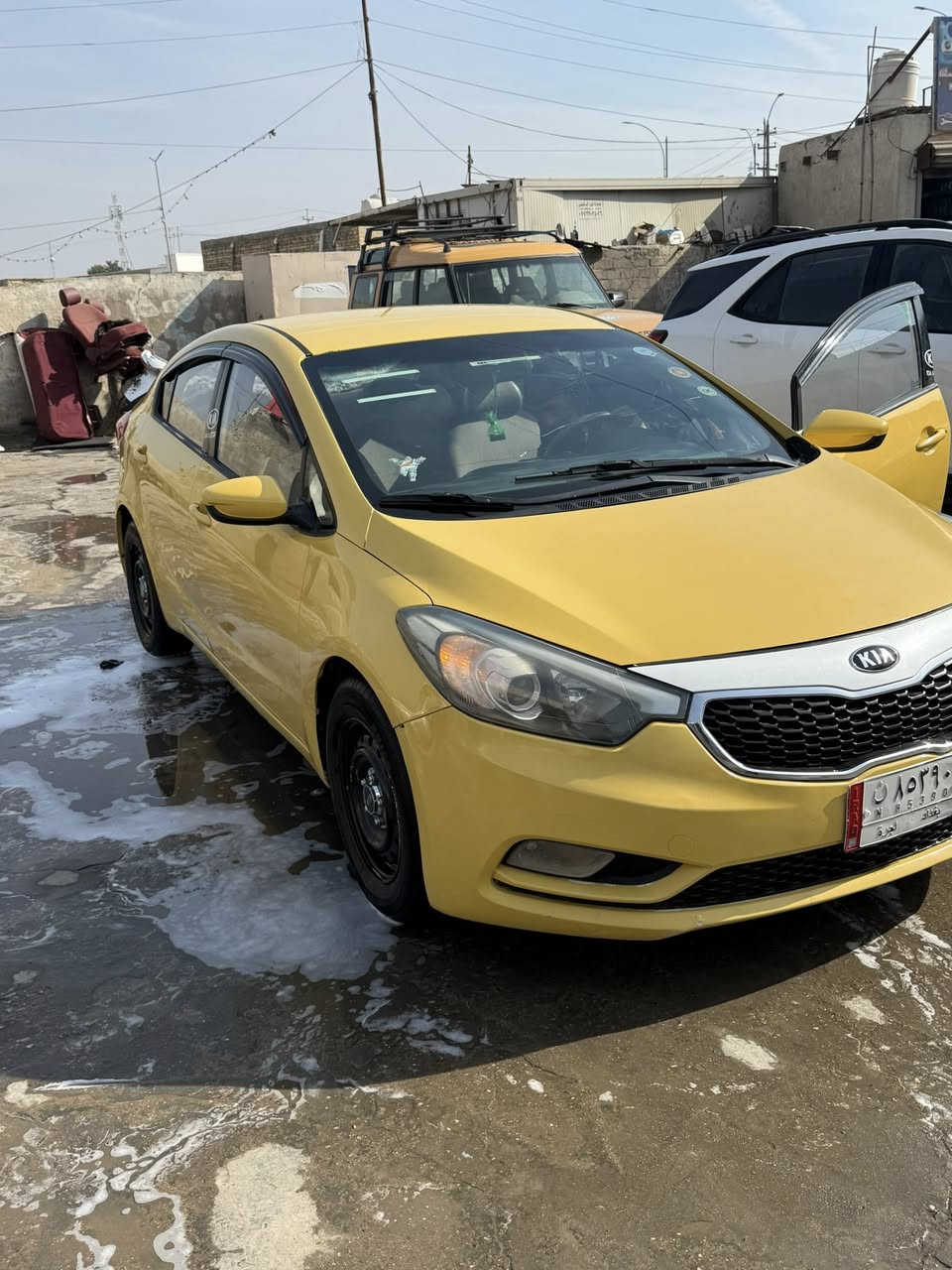 سيراتو 2013
وارد خليجي محرك 1600 دبل حساس دكشن عالي دوش محرك قبل شهر شادلها حداديه تخم تاير كير كله كفاله 
سيارة مال جناي مصفره هيئة وغرامات تحويل ثاني يوم رقم بغداد 
عنوان ميسان الجمعيات رقم صاحب السياره ***********
