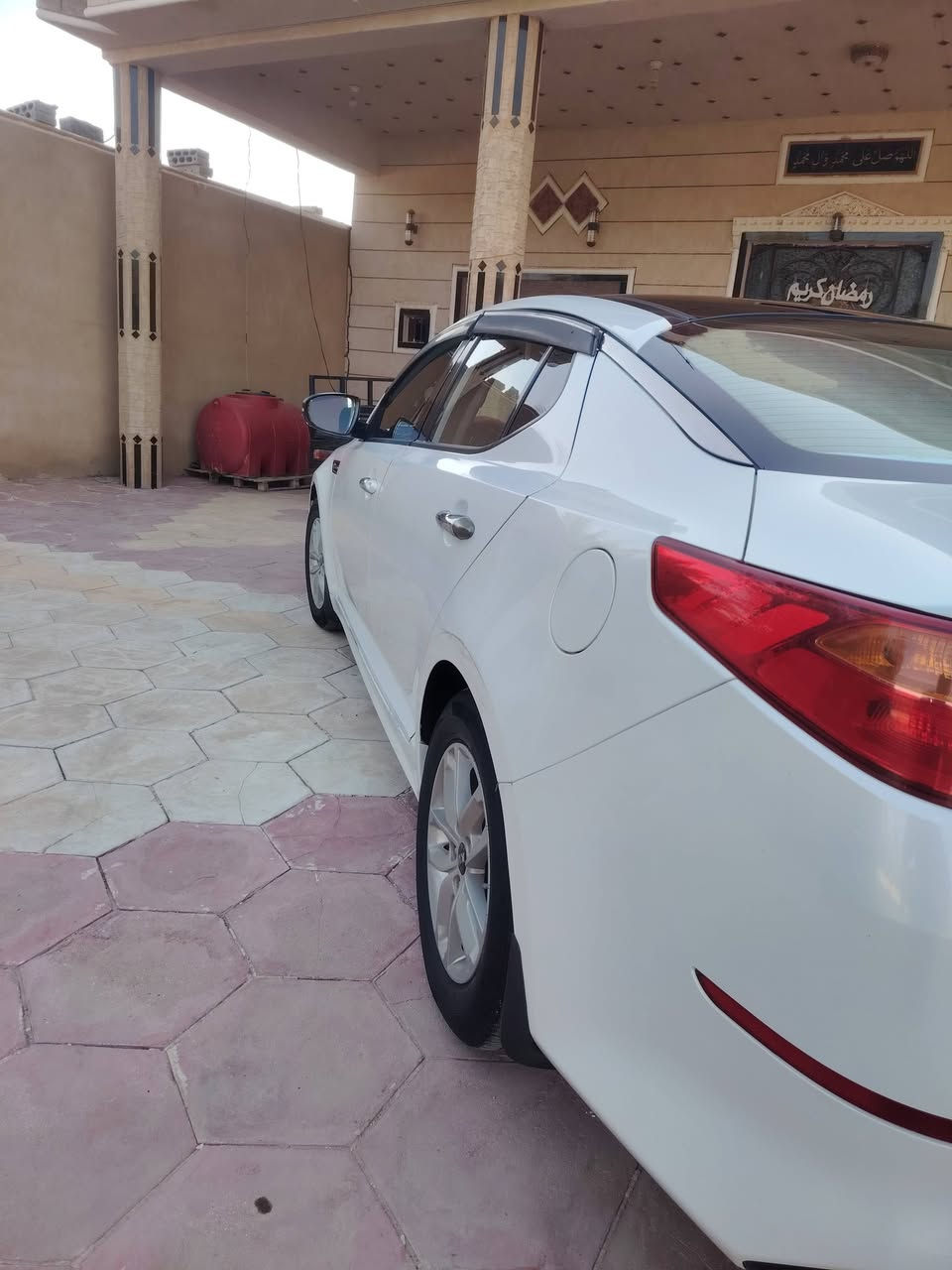 السلام عليكم
للبيع
اوبتيما 15 خليجي
محرك كير شرط تبريد شركه
تاير جديد 2026 
ابيع حزام صبغ لا تدبيل ولا فتح ولا عابر
ابيع حزام تجنب الاحراجات
مكاني الرميثة بسمي لل 27
*********** بيع فقط سعر والتفاصيل اكثر خاص او ع رقم
