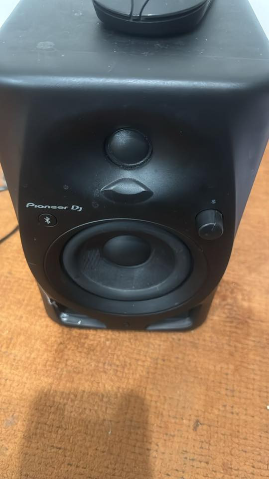 كارت صوت +سماعات+مايك للتسجيل الاحترافي 
للبيع في بغداد ***********
