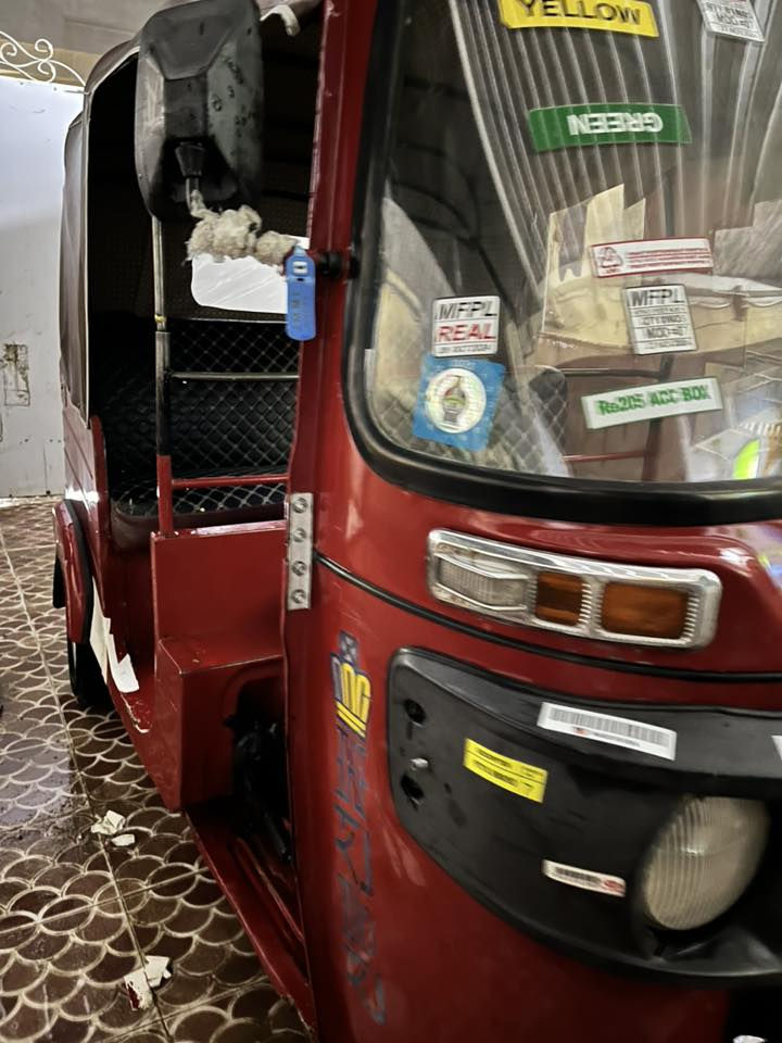 السلام عليكم تكتك موديل ١٨ خير من لله رقم وباسمي وشرط تحويل ثاني يوم مكاني كوت حي الجهاد سعر ٤٥٠٠وبيها مجال للطيبين للتواصل ***********
