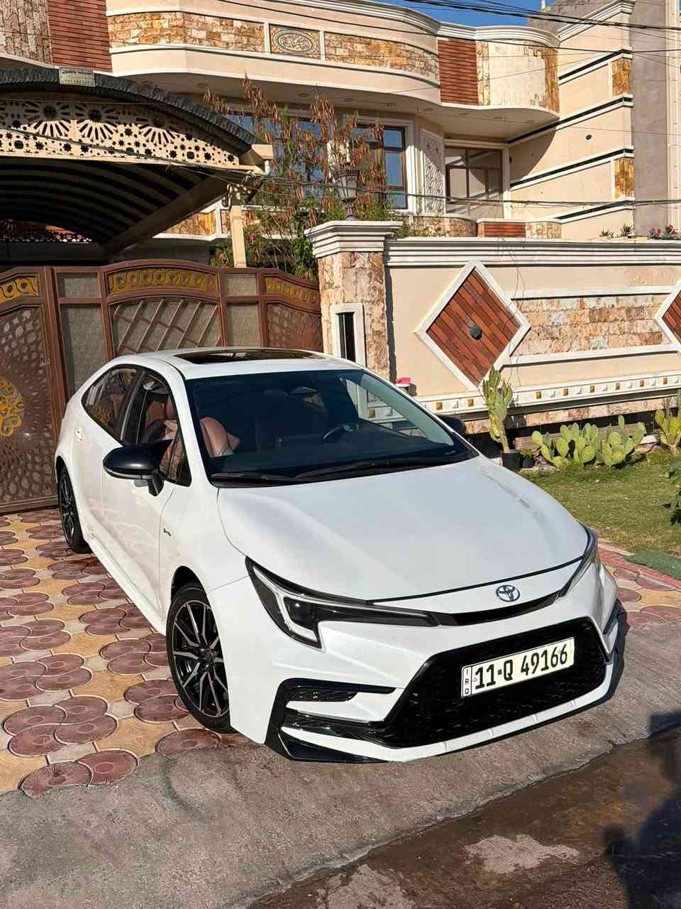 السلام عليكم كورلا هايبرد إس لون صدفي فول موصفات موديل 2024داخل جلد مشمشي او رصاصي كشن كهرباء وباقي المواصفات معروفه فول الفول السياره ماشيه 38السياره مكفوله من للبارد  والصبغ بيها فقط شخط موضح بالمنشور 
السعر 152 بغداد الكرخ 

‭***********‬
