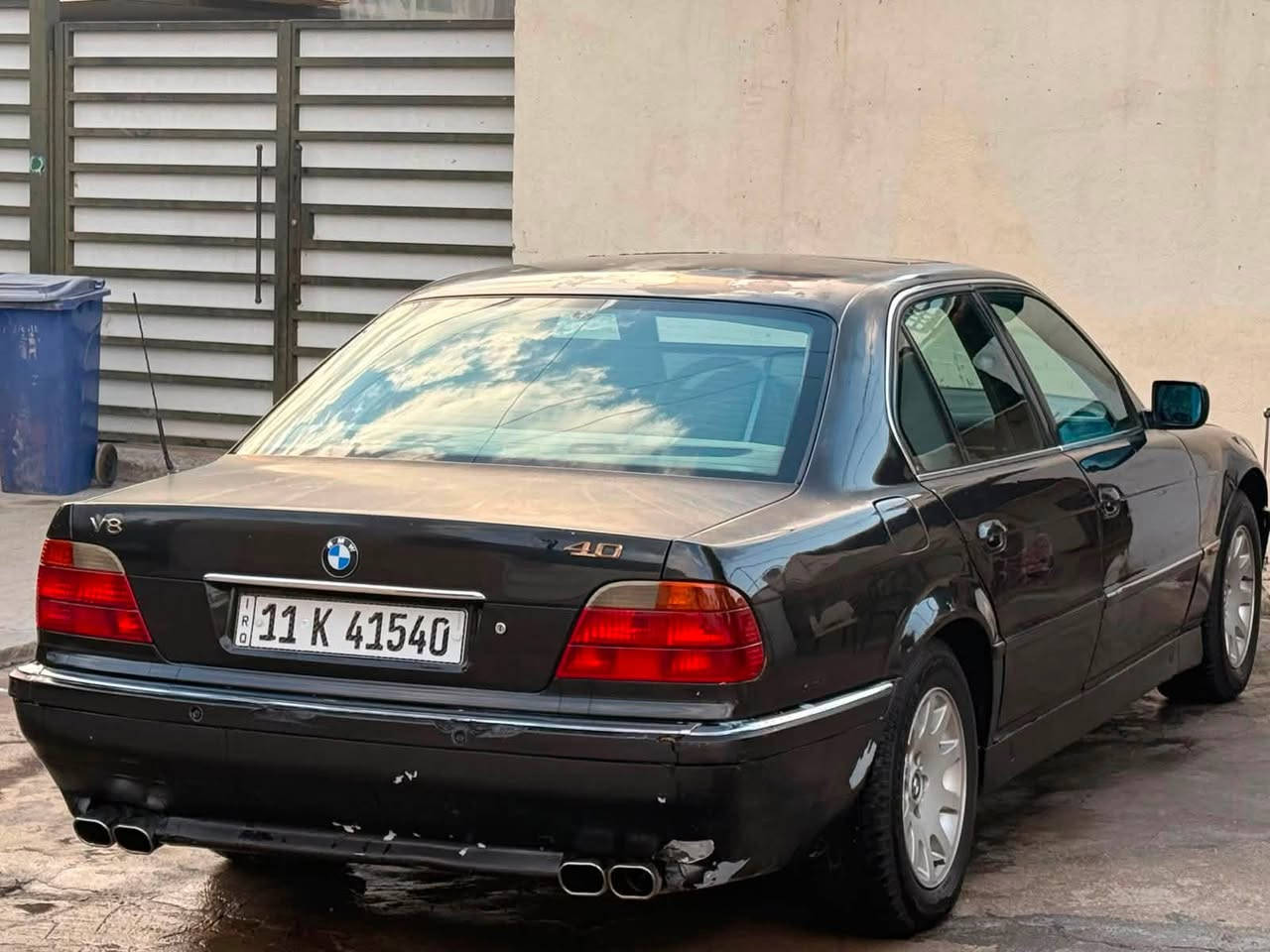 � للبيع BMW 740 موديل 1995
* المحرك: V8

* الجير: أوتوماتيك

* السيارة بحالة جيدة

* السعر: قابل للتفاوض

للاستفسار اتصال على ***********
