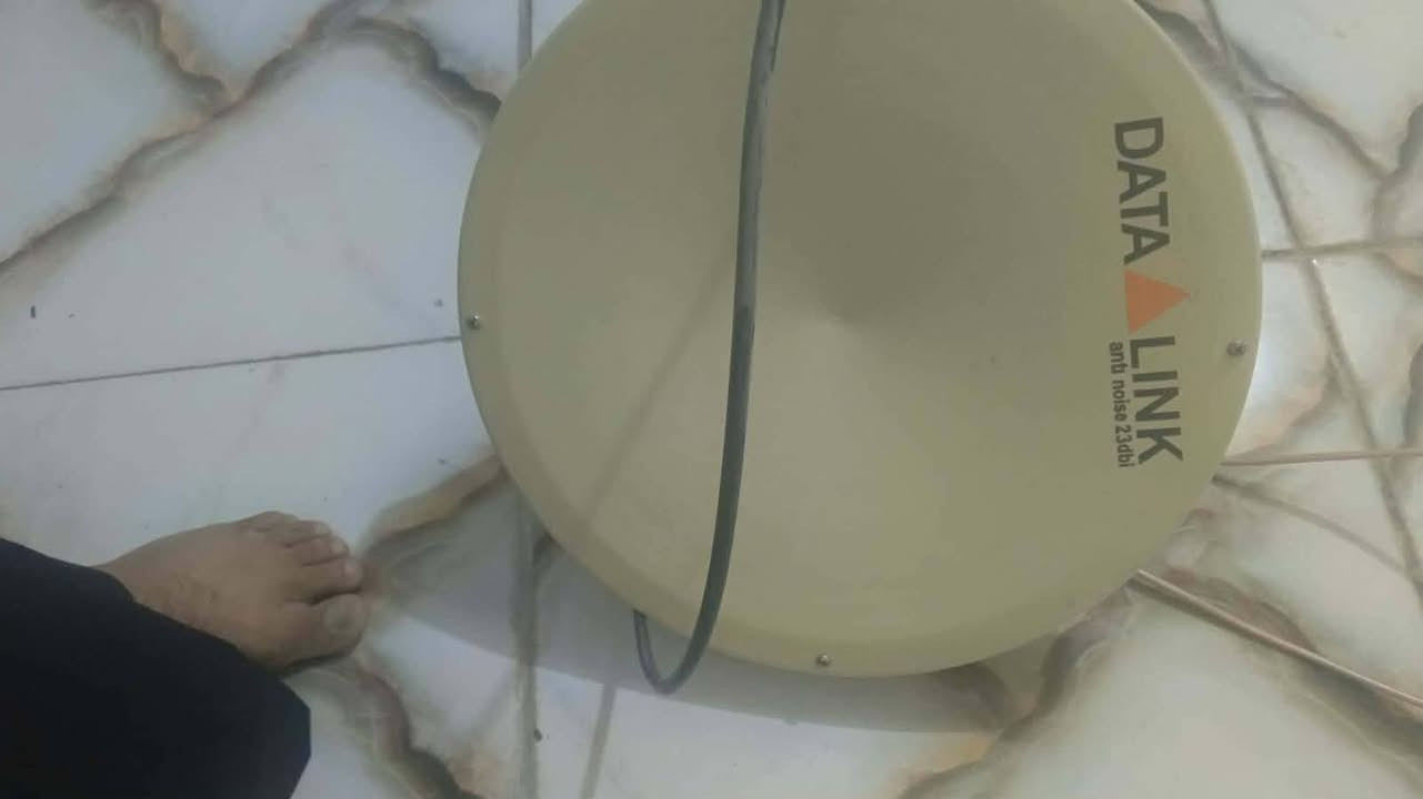 قطاع ٣٠ قرب الساعة
***********

الصحن الجبير سعره 80 والازغر 65 
والبرج 800وبي مجال قليل لان سعره بمليون صار علينا الله شاهد
