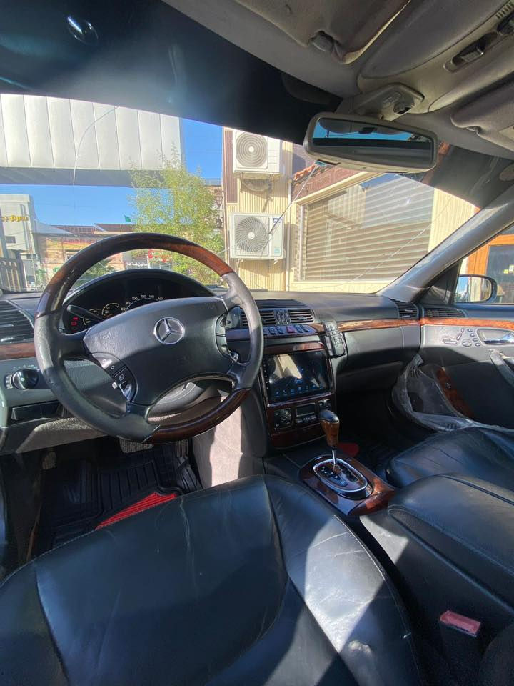 مرسيدس غواصه ( ادوات )
S 500  .. 2001 
لون مميز نيلي متغير 
مكينة ٨ سلندر كفاله 
كير كفاله كهرباء كلشي بشرط 
جوبلسات تصعد وتنزل 
السياره حلوه وبلادية وخير من الله 
بيها جاملغ امامي صبغ
مكانها البصرة 
السعر ٤٥ ورقة والشراي يدلل 
رقم الهاتف 
***********
