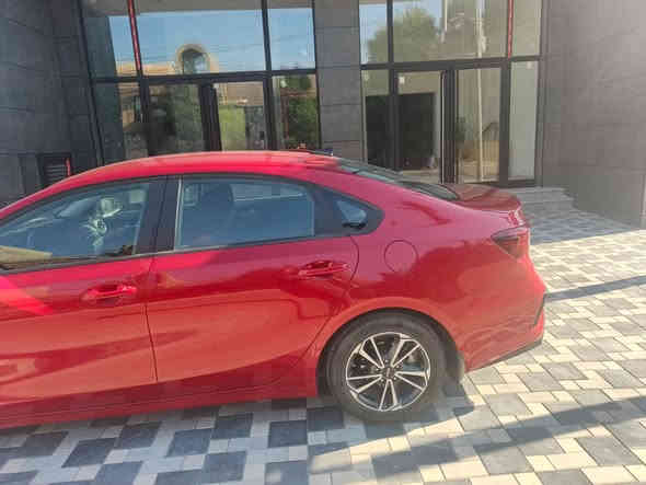 شلونكم اخوتي ان شاءالله بخير فورتي موديل 19 نضيفه وجديده للبيع او للمراوس ليبل واحد
فورتي موديل 2019 للبيع او للمراوس 
مكانه بغداد حي الجامعه 
رقمه بغداد تحويل مباشر 
المواصفات 
مواصفات ال S المعروفه 
‎3 وضعيات قياده
تحكمات استيرن 
شاشه كأمره 
كير اوتو 
رادارات 
وبعد بيه اهواي مواصفات 
السياره ماشيه فقط 56 
الحادث فقط بنيد مصبوغ والجاملغ نصه امعجن كامل وجاهز للصبغ بدون دواخل لا شاصي ولا ايرباك كله سليم كير محرك مكفول كفاله عامه السياره بيه سونار مرفق بالمنشور 
السياره بيه منظومه غاز بعده ما مشتغله سعره 500 الف وبيه كارت الضمان تريد تستعمله عليه غاز واتوكل تريد تشيله ب ٥٠ الف يشيلوه الك 
السعر ١٣٧ وبيه مجال بسيط ان شاء الله بيع او مراوس وهذا رقمي للتواصل 

هاذه رقمي للاتصال  
***********
*********** هاذه بي واتساب
