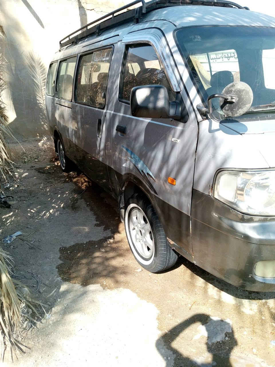 السلام عليكم مفتوحه 2005 رقم انجليزي جاهزه السياره مقفوله من ضربه ومن صبغ مكان نجف
***********
