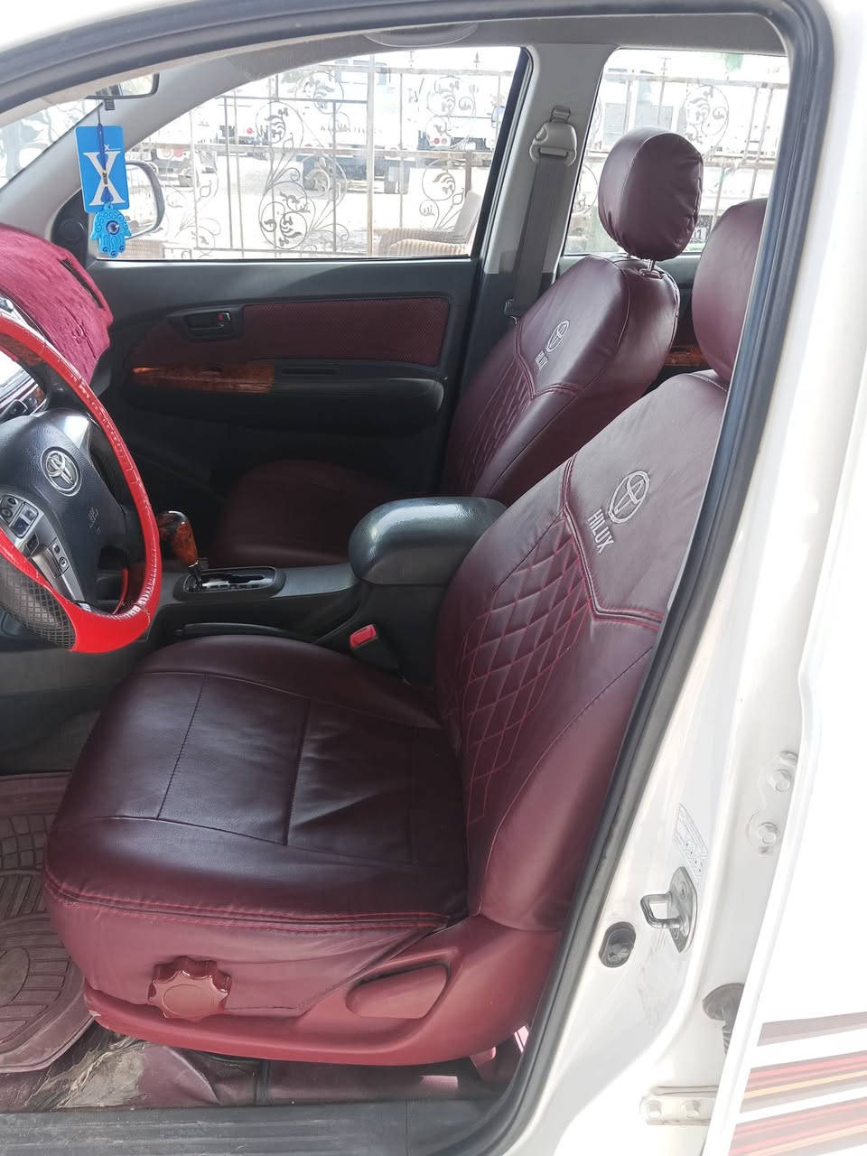 بيكم هايلوكس ناصي للبيع 14 السيارة مكفوله كفاله عامه عدا شويه بارد رقم ديالى انكليزي باقي على الاستلام مشروع وطني السيارة نظيفة كامله بدون نقص 
السعر 205 وبيها مجال 
للاستفسار الاتصال على الارقام 
***********
***********
