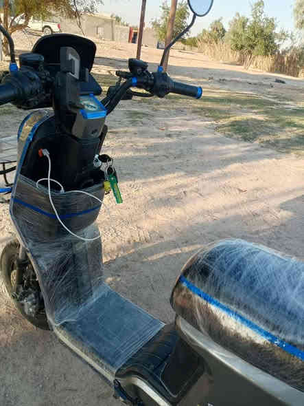 سلام عليكم دراجه شحن R10 ريان مديل 2025 سويج وبصمه نضام Rرجوع للخلف شاحن موبايل 5بطاريات تمشي لشحنه لوحده 30كيلو اربع سرع لايت عالي و ناصي ملف 1200 سرعه 60-70 ستاند موبايل لسعر 360 بيه مجال بسيط رقم لهاتف لاستفسار أكثر ***********
