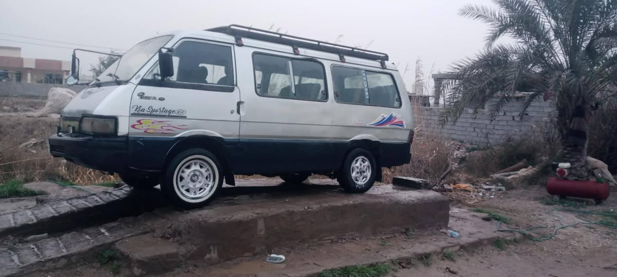 السلام عليكم كية بستة 93 مكفولة كير محرك اكسن شواصي سيارة بلادية تخم تاير سنوية صاقطة ***********
