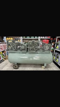 كمبريسر 300 لتر نضامين بانزين وكهرباء سنكل 3 بستم للبيع سعره 650 وبي م...