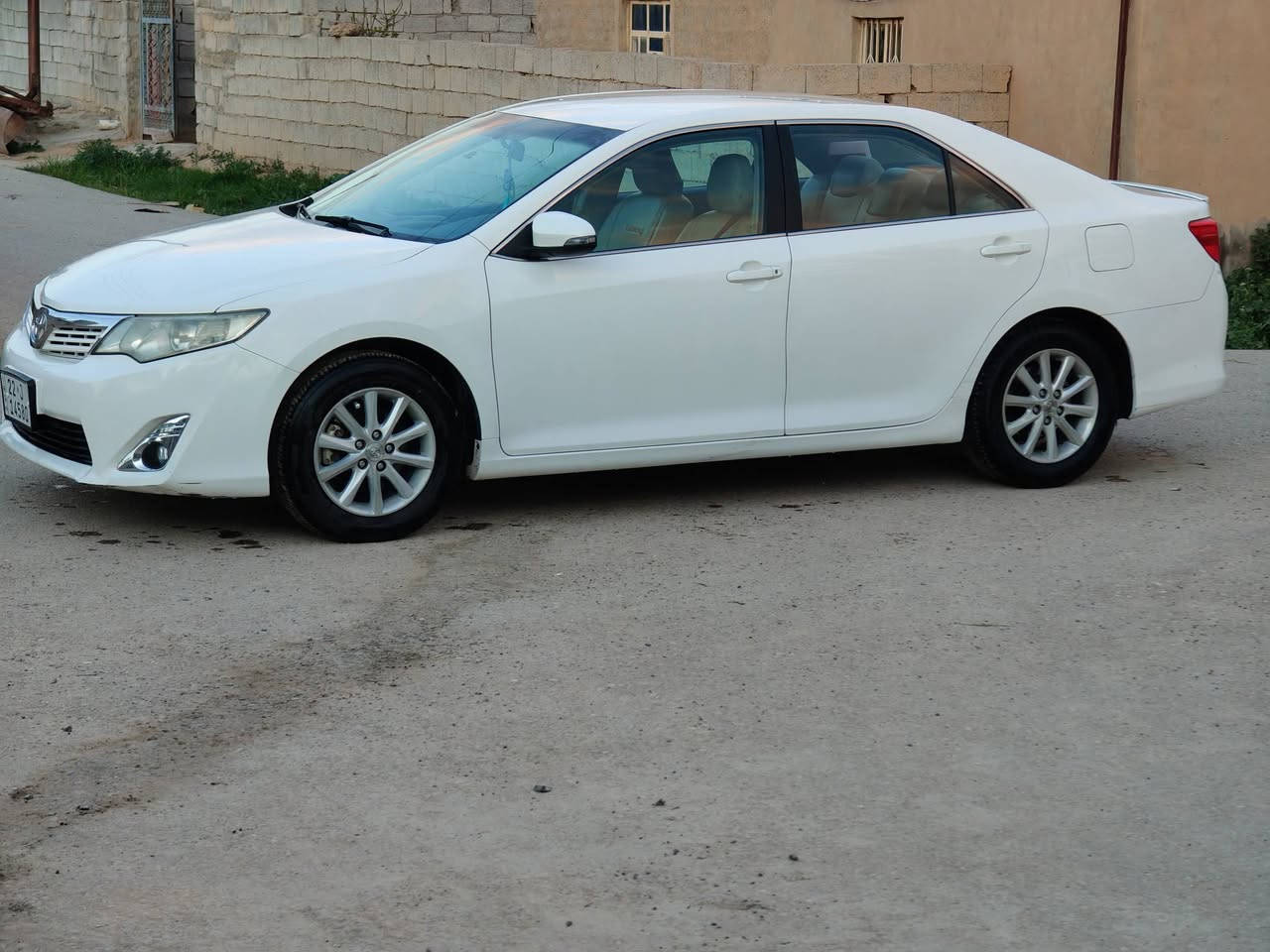 كامري موديل 2015 خليجي 
لون ابيض GL كفالة عامة  بدون اخت الزيرو 
داخل صحراوي صاجي 
كير محرك صدر كله جديد شرط 
السعر 148بيها مجال قليل 
مكان (كركوك ديالى)متواجد 
الرقم 
***********
***********
