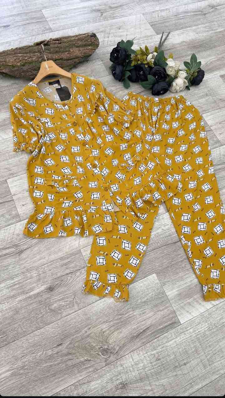 بنااات الموديل اليوم يختلف يجنن حرفيااا 🥹🦋🌺
فيولا.. الأناقة والراحة تبدأ من بيتكِ! ✨
#تراك_نسائي_
#السسسسسسعر_صااااااااااااارت_قطعة_10ألاف 
القياس _2xl_3xl_4xl_5xl
الخامه كشمير  درجه اولى
التوصيل الفين دينار داخل قضاء المسيب
التوصيل محافظات 6ألاف


**إذا كنت صاحب هذا الإعلان وتريد حذفه لأي سبب، رجاءا أرسل رسالة إلى الدعم الفني**