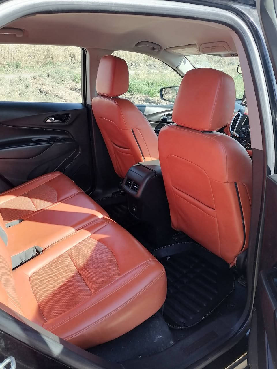 السلام عليكم
من رخصت الادمن المحترم
شوفرليت اكونيكوس موديل ٢١ فول عدا الفتحه مكينه ٢٠٠٠ تيربو اربيل انكليزي نظيفه سونار بيه اشبر جاملغ الأمامي بدون دواخل واشبر بالبنيد فقط بيع مراوس السعر ١٥٠ والشراي يدلل مكان السياره ديوانيه الحمزه الشرقي الاتصال على الارقام التاليه او مراسلت الصفحه واني خادم
***********
***********
