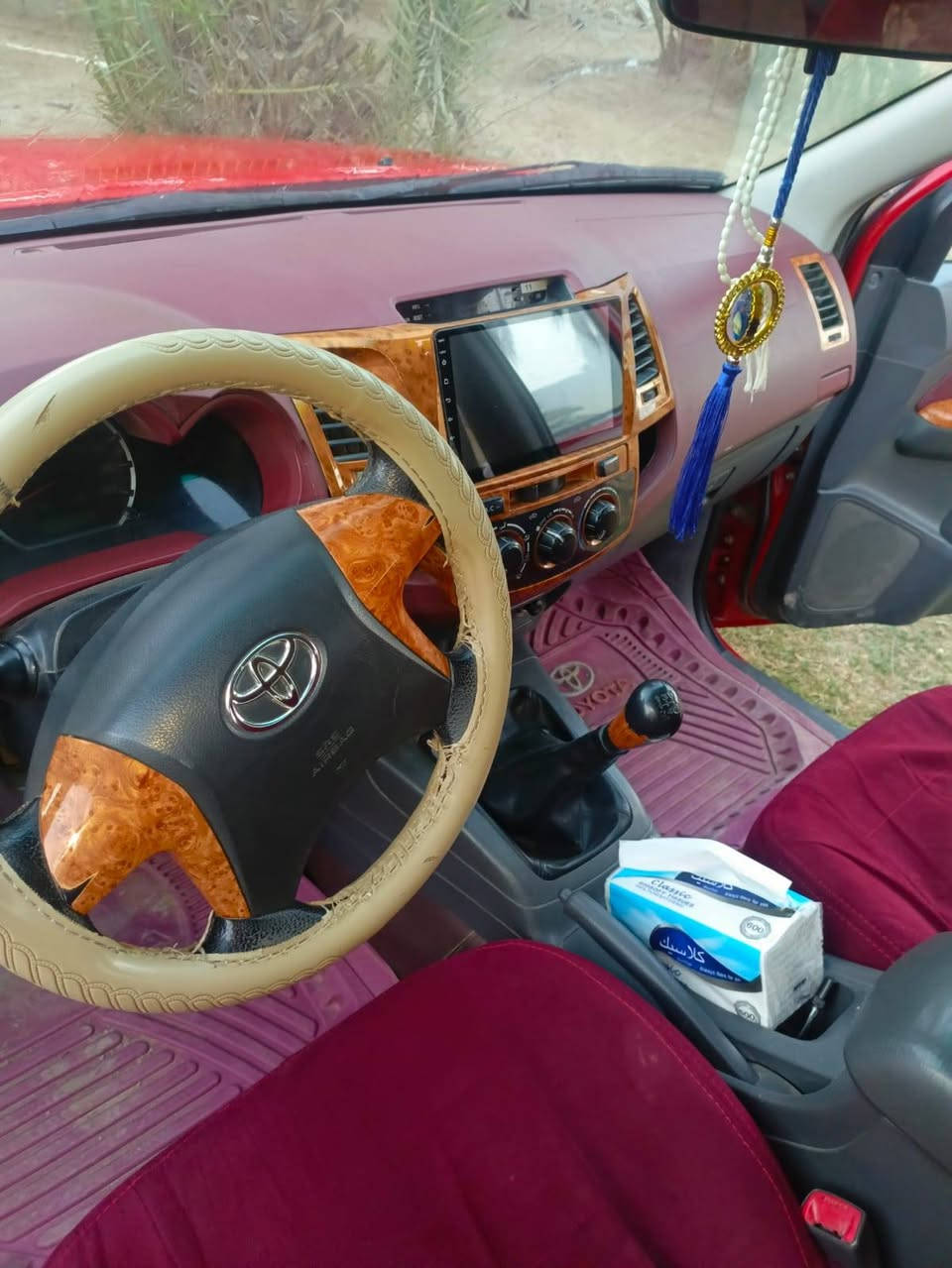 يالله يا كريم
سياره هايلوكس موديل ٢٠١٢ كويتي رقم واسط انكليزي لحد سنة ٢٠٣١ باسمي بيها مدكر صبغ والباقي كفاله لابارد ولاخدوش سياره كلش نضيفه لللاتصال
 ***********
