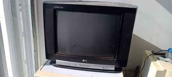 للبيع
للتواصل ***********
