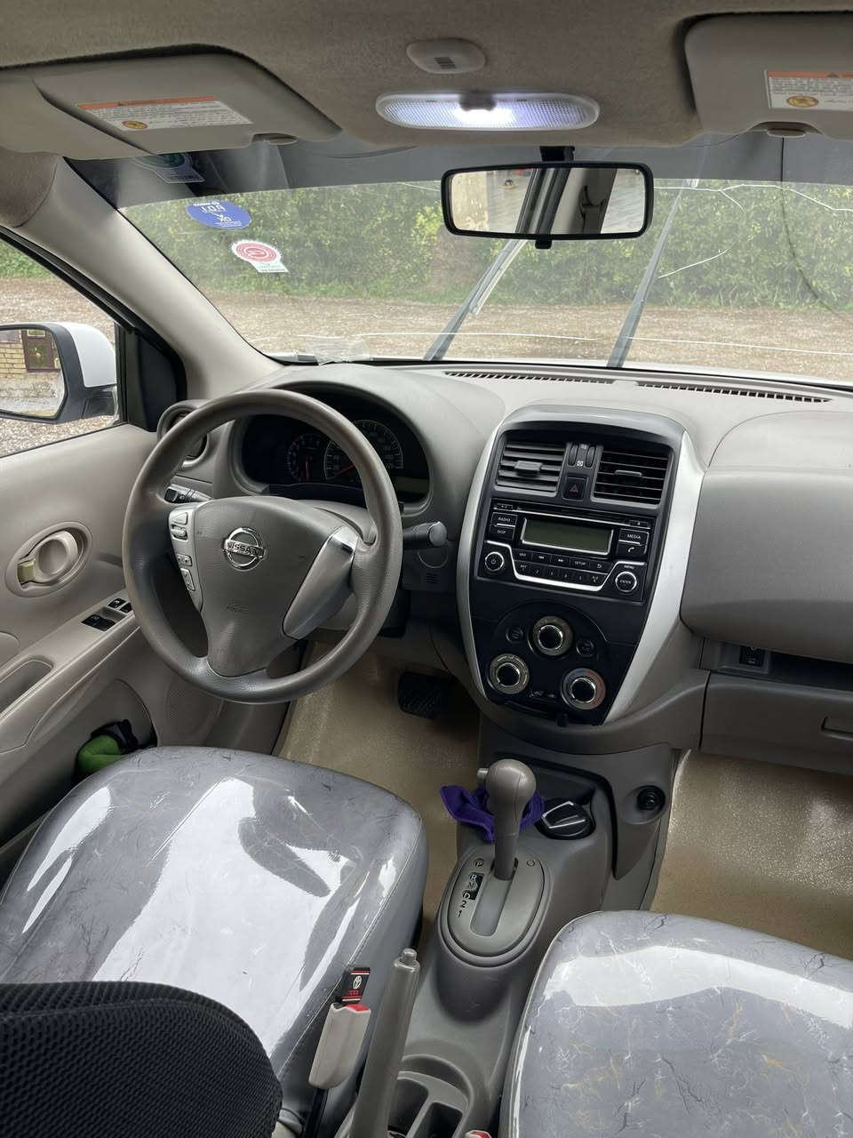 سلام عليكم سياره نيسان سني موديل 20 ماشيه 166هندي مكفوله كفاله عامه عده بارد بخشم قبق الجنطه راجع على الجهازمبين اصلن السياره جاهزه من كلشي رقم واسط تحويل ثاني يوم السعر 115وبيه مجال العنوان واسط مركز المدينه ***********
