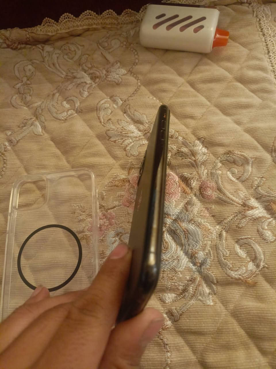 سلام عليكم ايفون 11 برو ماكس جهاز مكفوك  بس سماعه بدل  وين متريد افحص  مكان حي العامل بغداد سعر 350 بي مجال قليل  *********** واتساب
