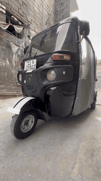 سلام عليكم تكتك للبيع 2020مكان الكماليه شارع لاصفر رقم الهاتف ***********
